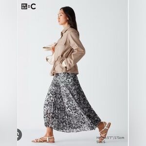 Uniqlo C Pleated Skirt size S